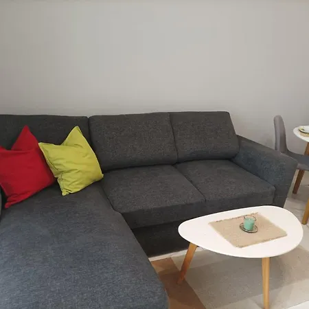 One Bedroom 37- Trakia 54 а *